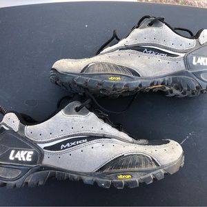Ladies mt bike shoes.  Lake.  8.5